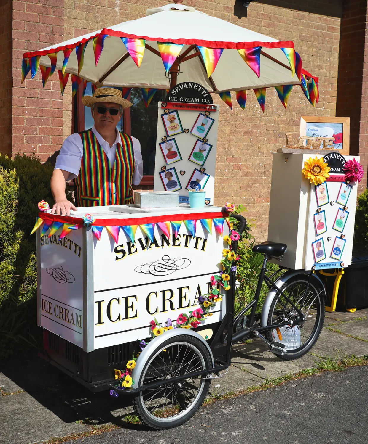 Sevanetti Ice Cream Bikes colorful decoration set