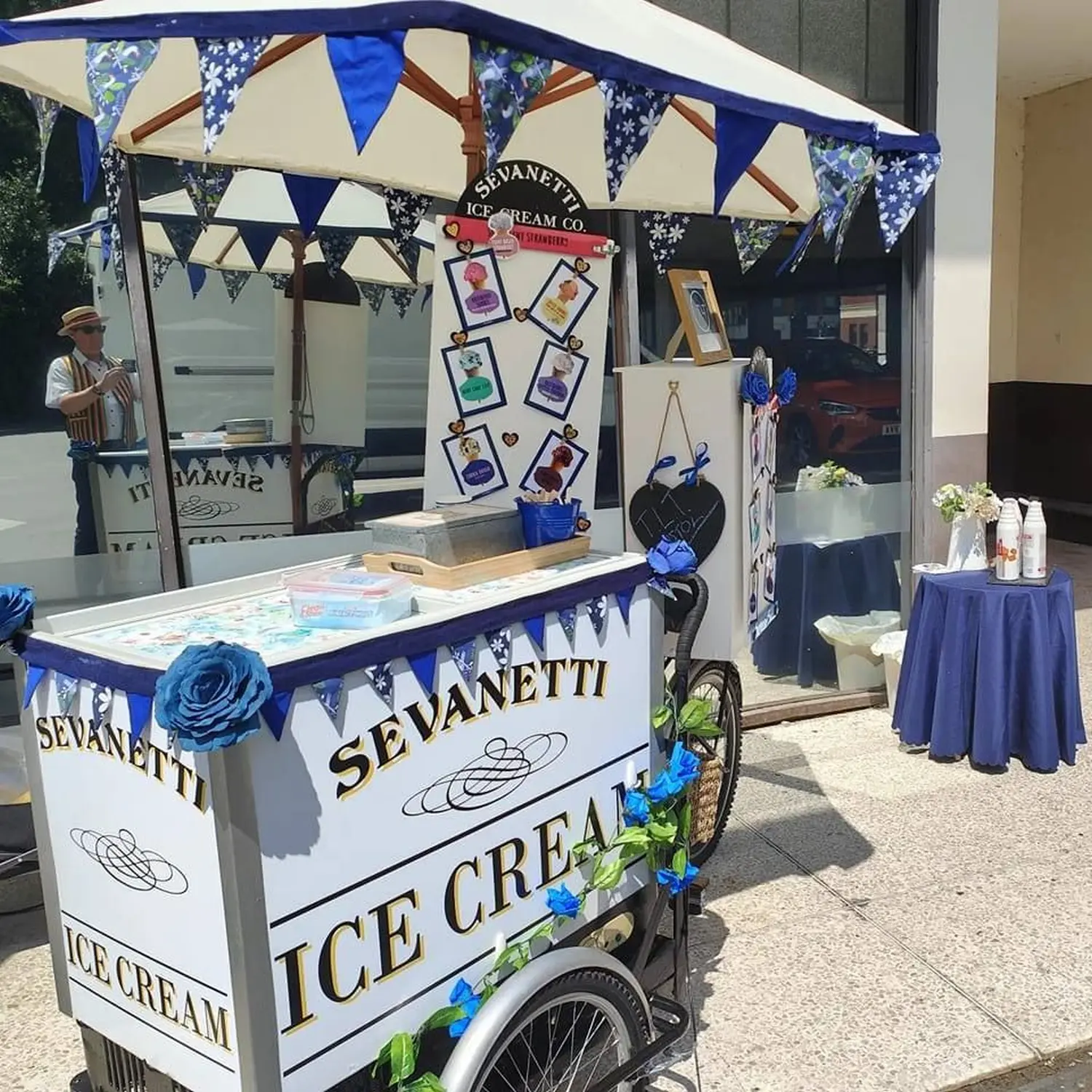 Sevanetti Ice Cream Navy Blue Decoration Set